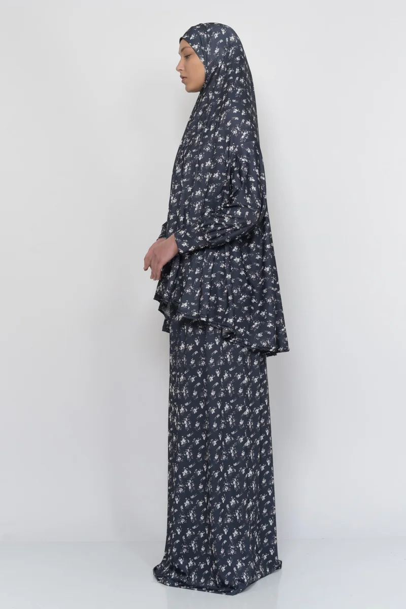 Altobeh Practical Two Piece Floral Patterned Bat Sleeves Lycra Hijab Prayer Dress with Headscarf 992-0210