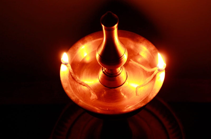 Puyangam Brass Kerala Kuthuvelakku | Pamba Vilakku | Brass Diya Kerala Style (2, 10 inch) - Image 5