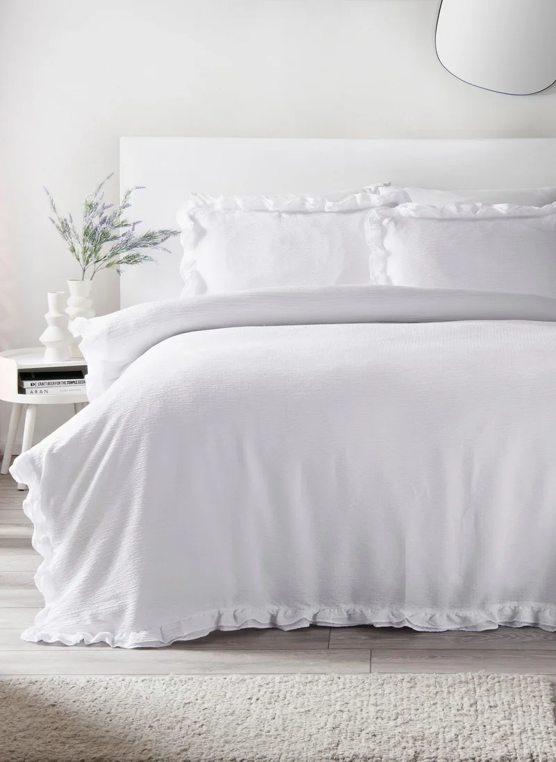 ماتلان White Frill Textured Duvet Set