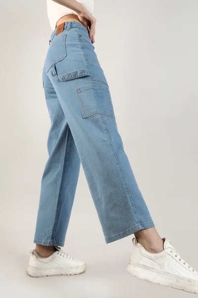 Campus Sutra Campus Sutra Women’s Light Blue Cargo Jeans – Straight Fit, Denim, Full-Length