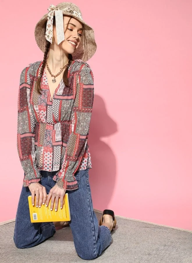 ساسافراس بلوزة نسائية بطبعة تجريدية