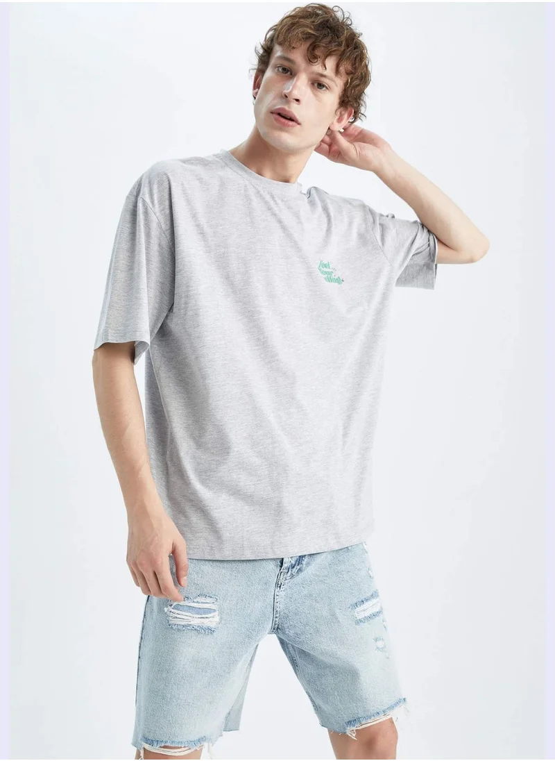 DeFacto Oversized Fit T-Shirt with Print