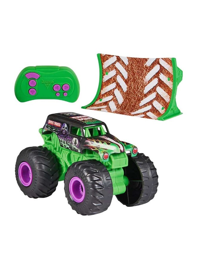 Monster Jam Grave Digger Rc Monster Truck (1:64) - Image 3