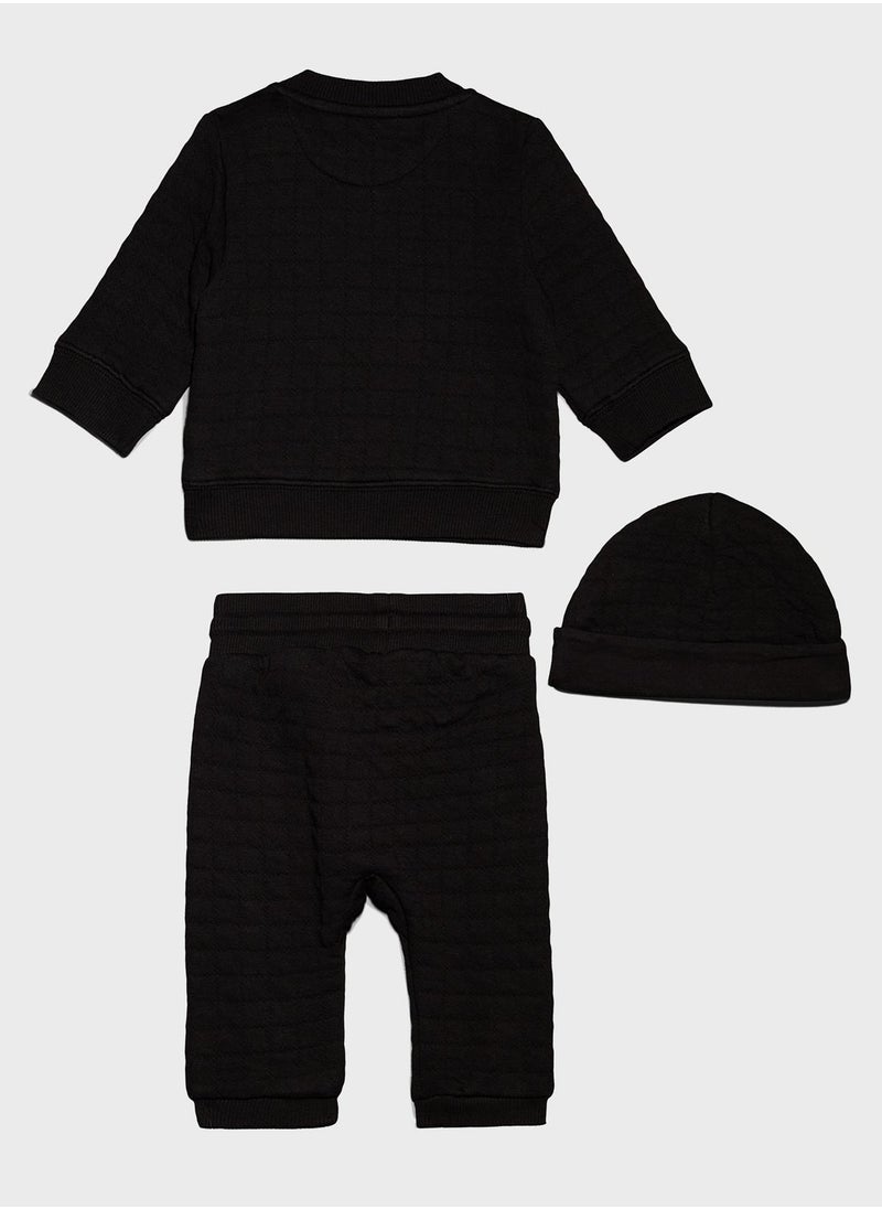 Calvin Klein Jeans Infant Logo Quilted Beanie Gift Pack  - Image 2