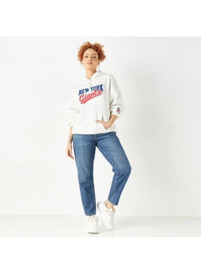 SP Characters New York Giants Embroidered Hoodie with Long Sleeves and Kangaroo Pocket