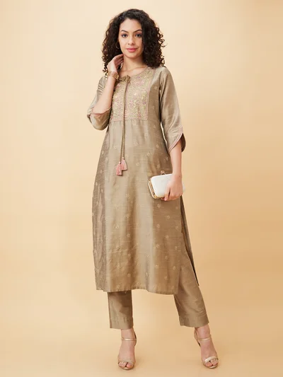 globus Women Floral Embroidered Tie-Up Straight Kurta With Trousers