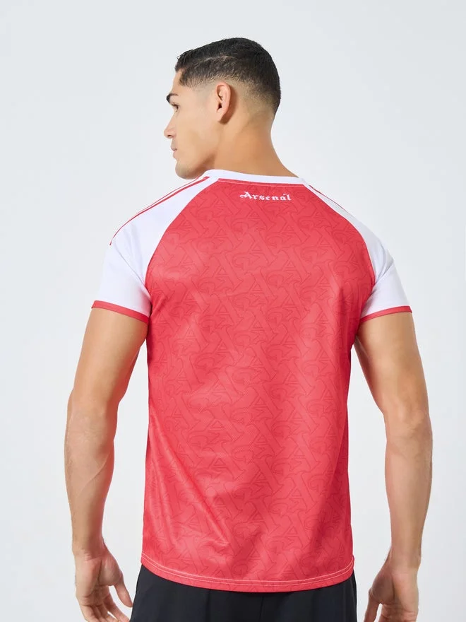 Styli  Styli Men Color Block Logo Print Sports T-Shirt for Men | Best Price UAE
