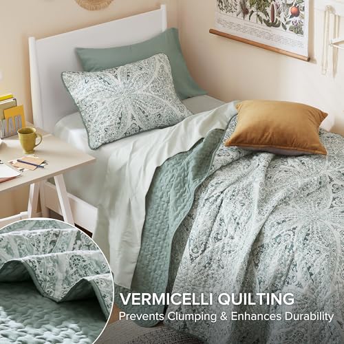 Comfort Spaces Boho Quilt Set Twin Reversible Vermicelli Quilting Twin Size Bed, All Season, Lightweight, Coverlet Winter Layer Bedding, Shams, Gloria, Twin/Twin XL Green 2 Piece - Image 2