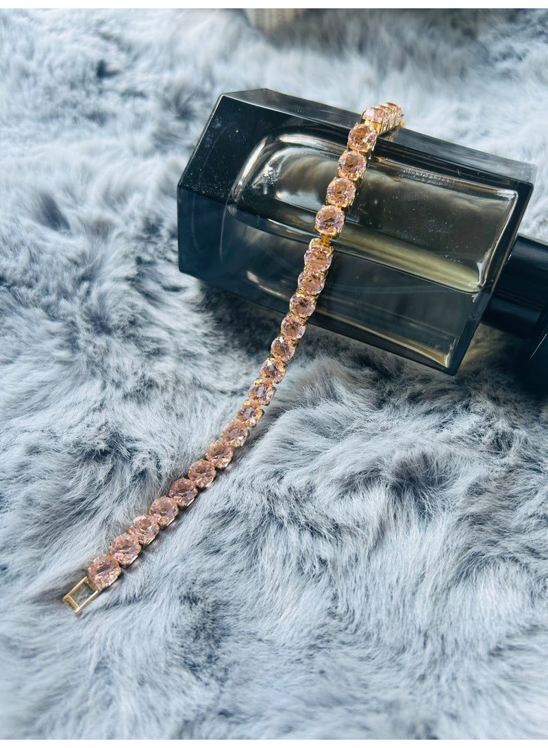 لمسة شعلاء وردية ساطعة: سوار زركون مطلي بالذهب قابل للتعديل - مطلي بالذهب 18 كريت، مقاس 16 أو 19 سم للنساء - Image 1