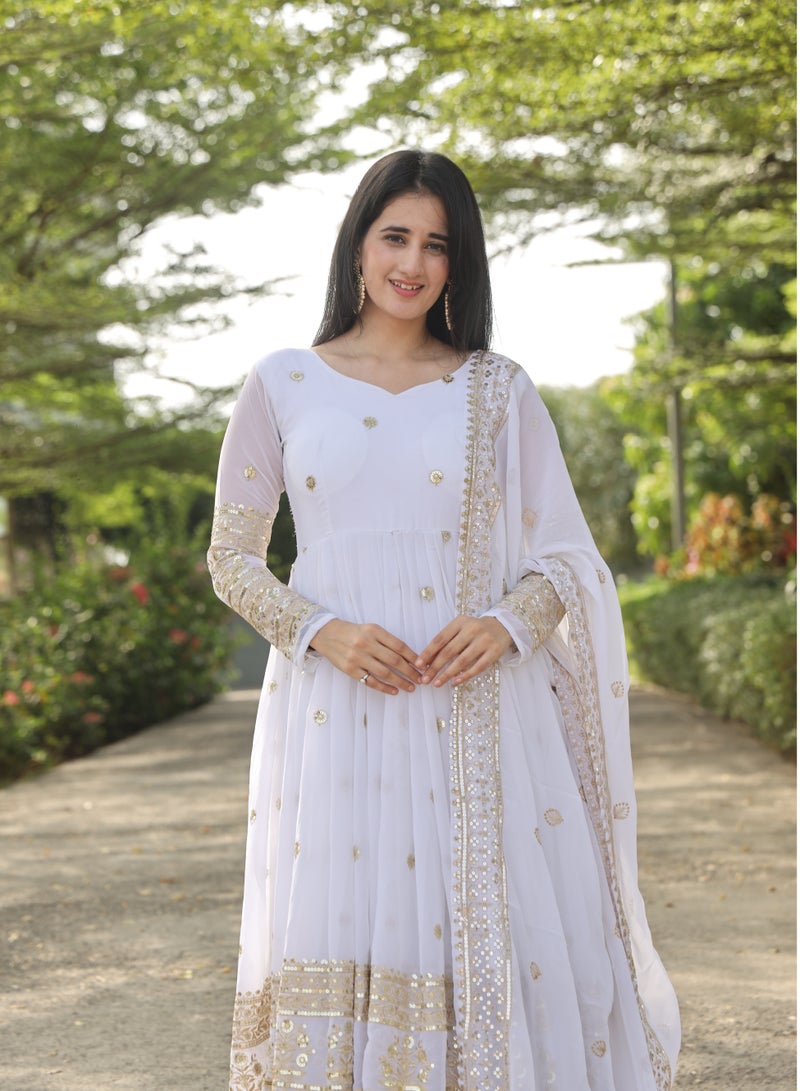 PREMIUM READYMADE WHITE ANARKALI SUIT SET [3 PIS]  - Image 2