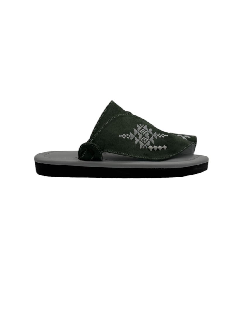 AL Fanoos Classic Arabic Slippers  - Image 4