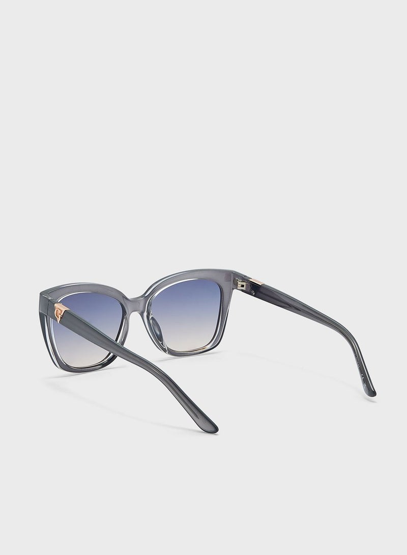 GUESS Gradient Oversized Rectangle Shape Sunglasses - Image 3