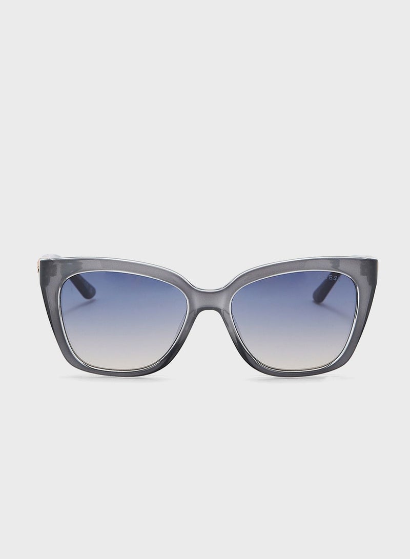 GUESS Gradient Oversized Rectangle Shape Sunglasses - Image 2