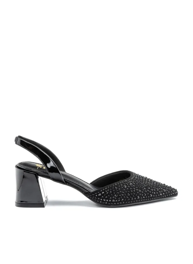 باتا حذاء مدبب بحزام خلفي وكعب سميك