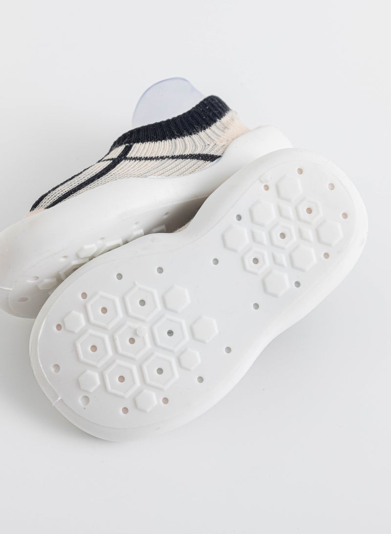 S SYMEFER Baby Sock Shoes with anti slip rubber First-Walking Shoes for Boy and Girls, Lightweight Bthable Cotton Indoor Sock Shoes for Baby Little Girls Boys, Black-M  - Image 2