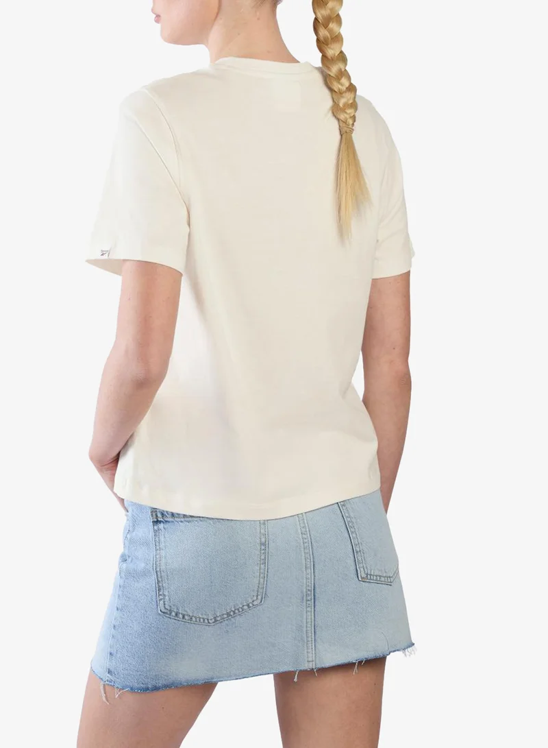 Reebok Nostalgia Fitted Graphic T-Shirt