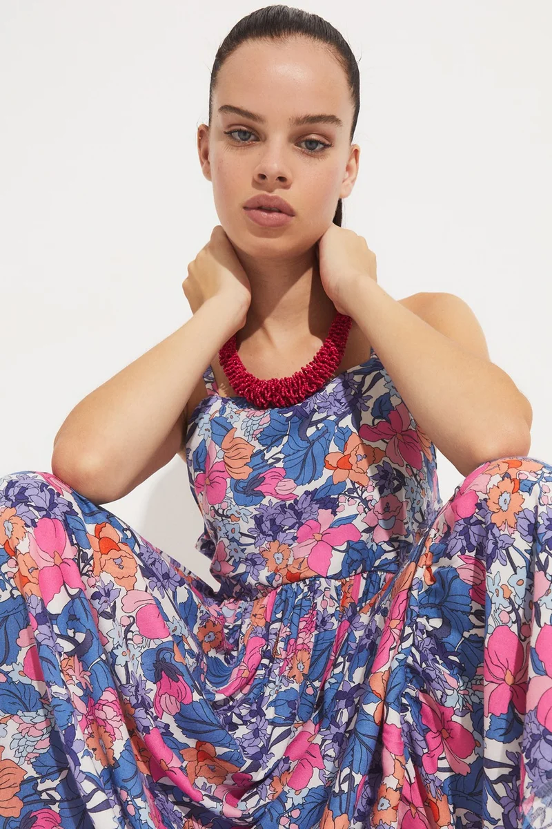 جون Floral Sleeveless Dress