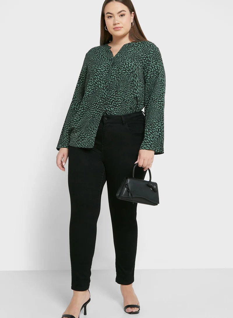 Only Carmakoma V-Neck Printed Shirt