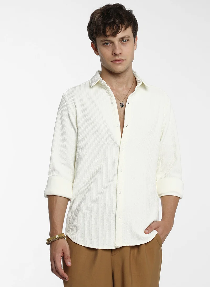 Campus Sutra Men's Pale Yellow Stripe-Creased Shirt For Casual Wear | Spread Collar | Long Sleeve | Button Closure | Shirt Crafted With Comfort Fit For Everyday Wear