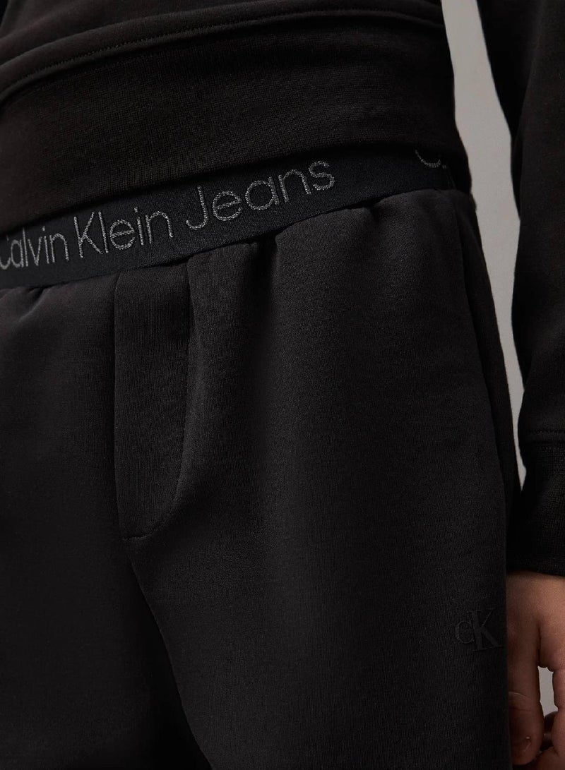 كالفن كلاين جينز بنطال رياضي خفيف للركض كارجو من نسيج تيري بقصة مريحة - Image 3