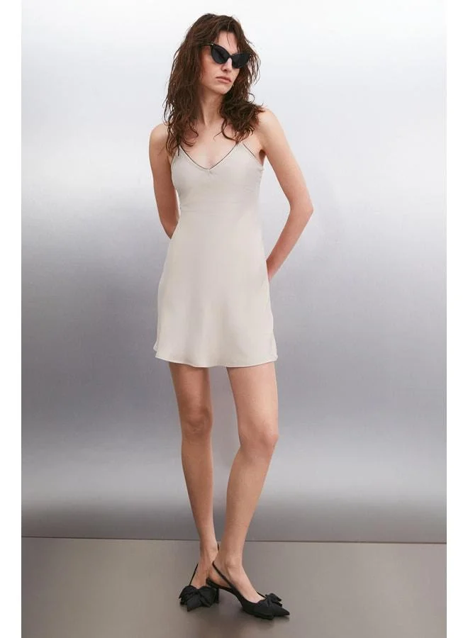 Ethiquet SILVANIA Women's Flowing Satin Fabric with Thin Lace Collar, Jumpsuit-Style Mini Grey Dress.