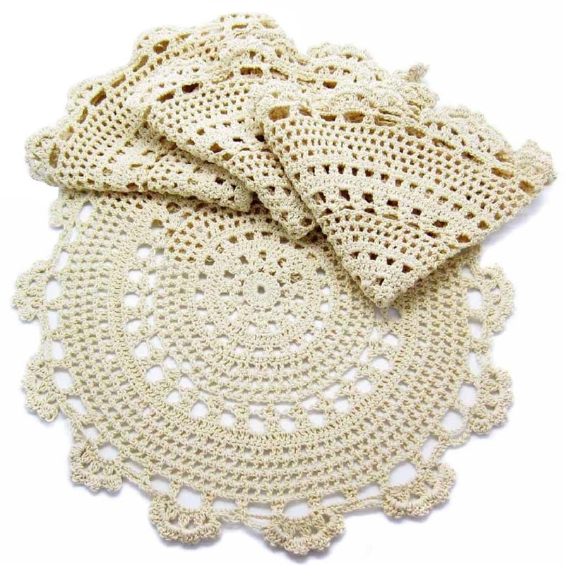 كيلوفلاي طقم مفارش أطباق دائرية مصنوعة يدوياً من القطن والدانتيل مكون من 4 قطع. - Image 1