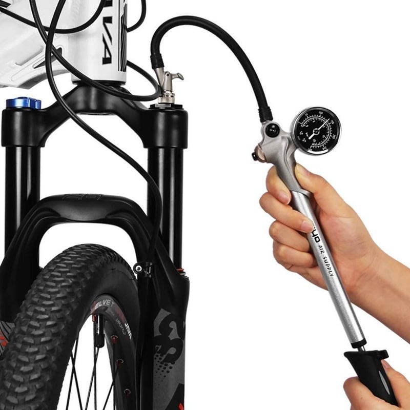 Giyo مضخة صدمة عالية الضغط المحمولة من جييو (300 PSI كحد أقصى)، فضية للفرامل الخلفية والتعليق، قفل ذراع على الفوهة بدون فقدان للهواء - Image 2