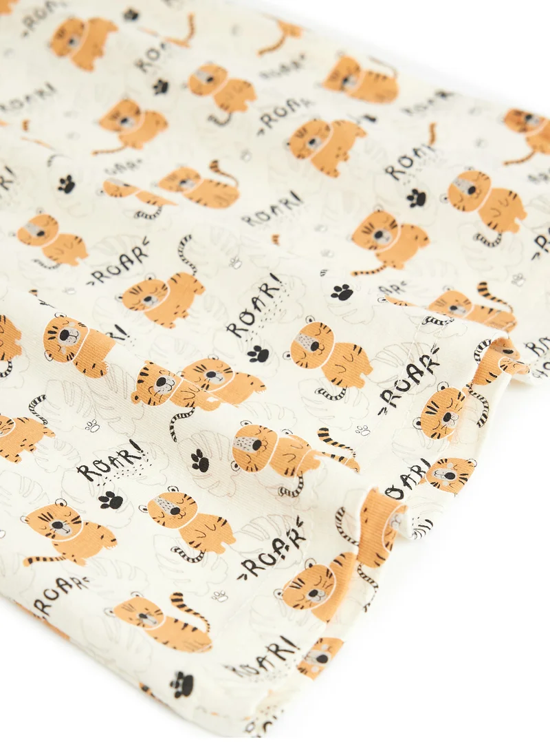 victor and jane Victor and Jane - All-Over Printed T-shirt and Shorts Pyjama Set