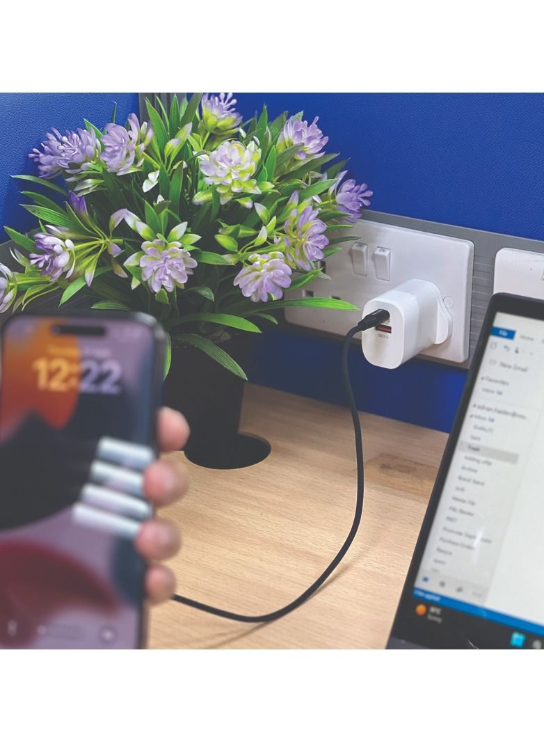 ماكس آند ماكس شاحن سريع 45 وات GaN محول بمنفذين USB-A وType-C - متوافق مع iPhone وSamsung وAndroid وiPad وLenovo والمزيد - أبيض - Image 5