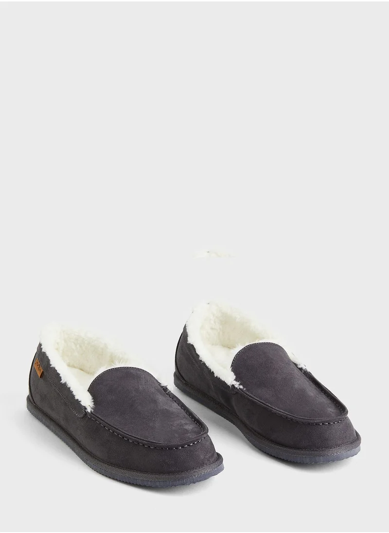 H&M Teddy Lined Slippers Bedroom