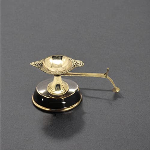 Nyra® Pure Brass/Peetal Puja Diya with Handle for Better Grip for Home Temple Pooja and Decoration, Single Traditional Aarti Diya - Image 2