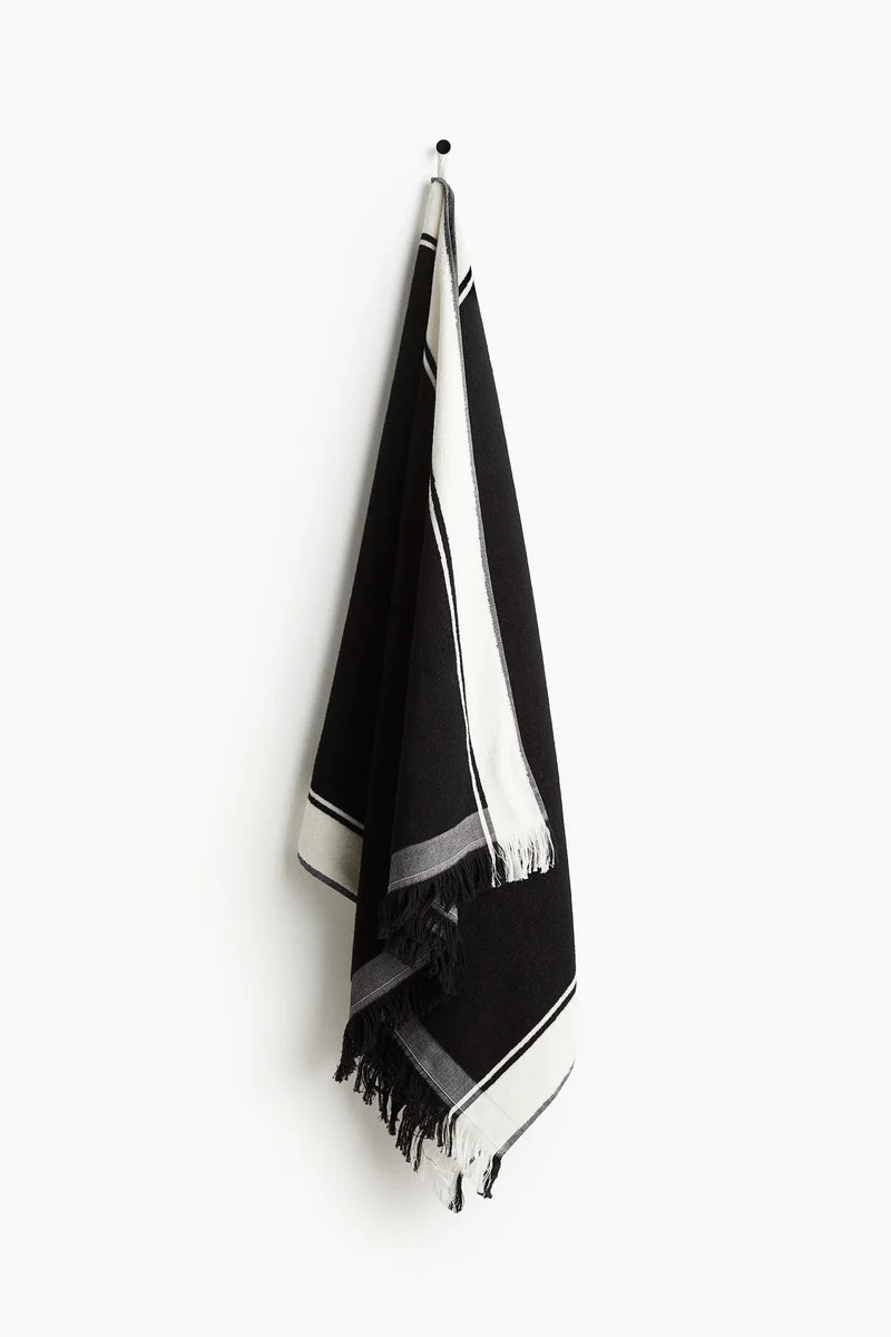 H&M Fringed beach towel