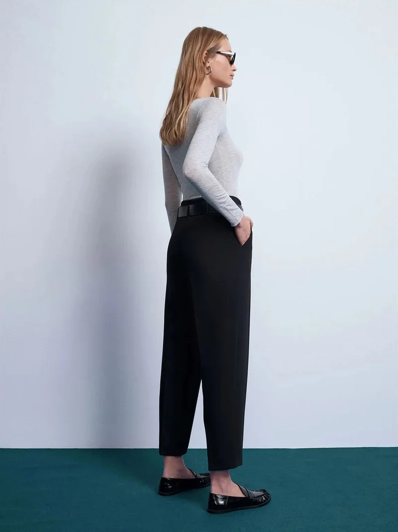 Dilvin Dilvin High-Waist Straight-Leg Crepe Trousers With Belt