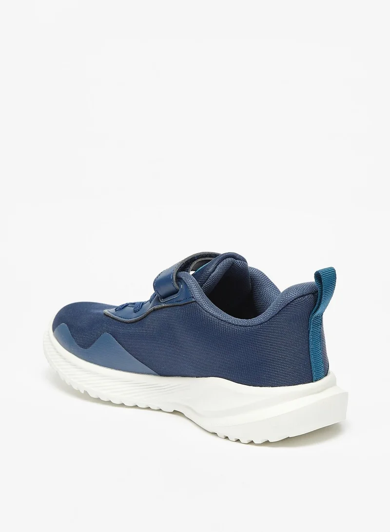 OAKLAN Textured Low Ankle Sneakers with Hook and Loop Closure