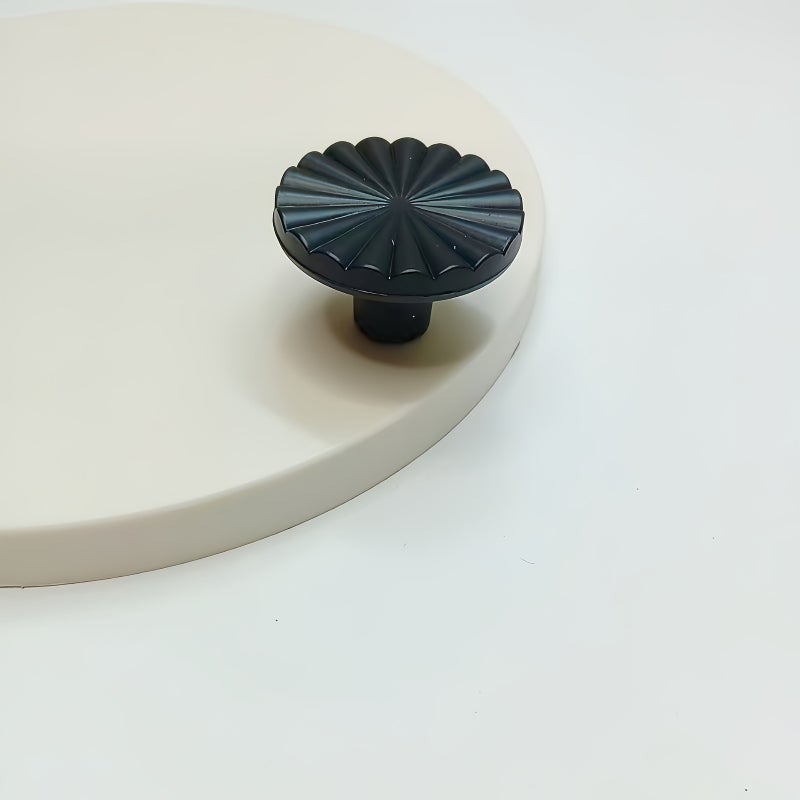 8pcs Round Fan Shaped Plastic Handle Set for Drawers Bedside Cabinet Silvery - Image 5
