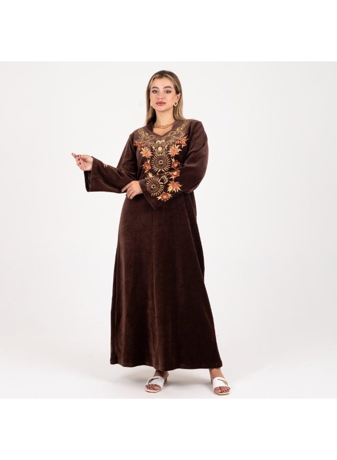 زيكوتكس  جلابية قطيفة بني مطرزة – أناقة عربية فاخرة - Image 3