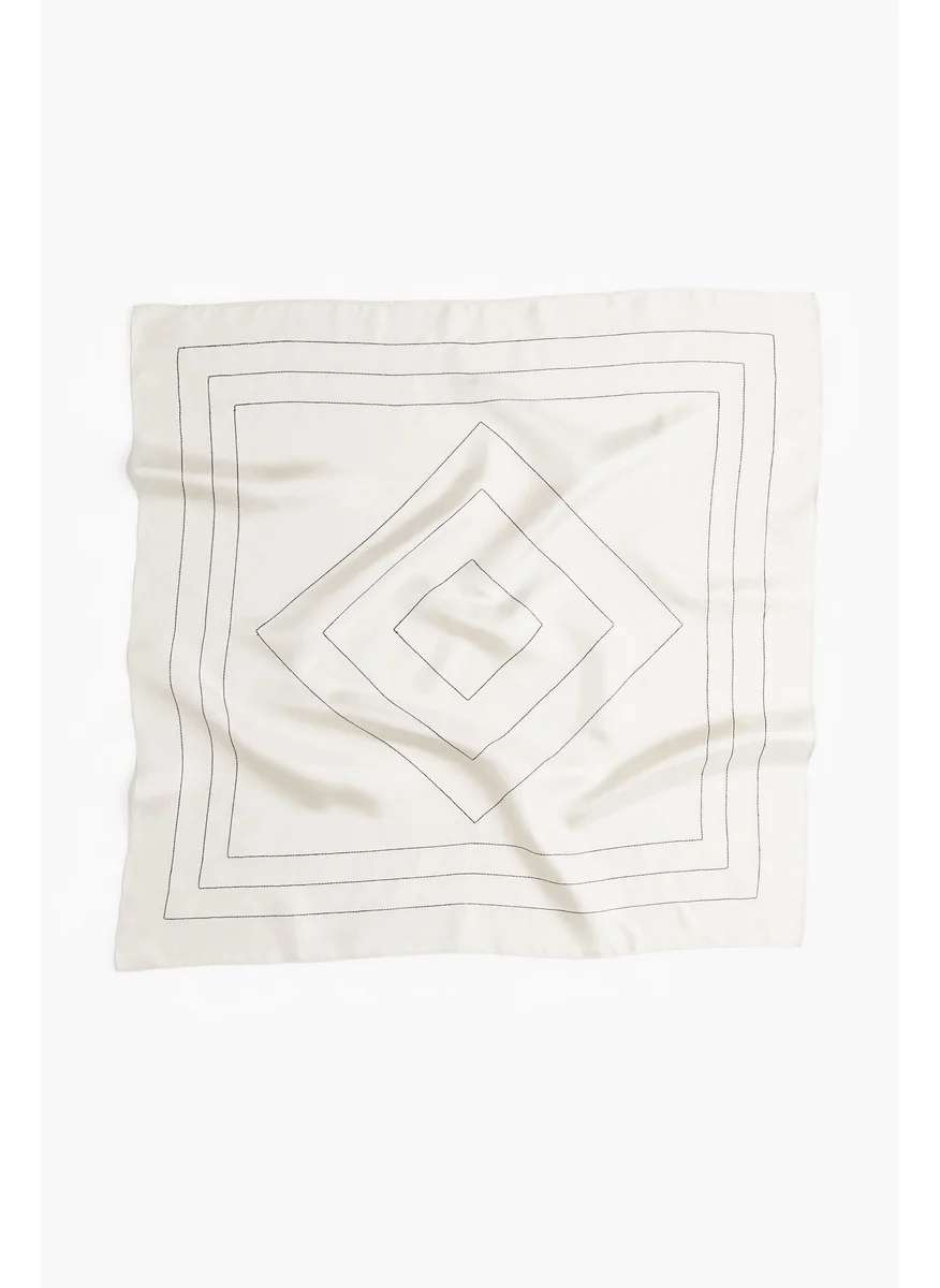 اتش اند ام Silk Scarf