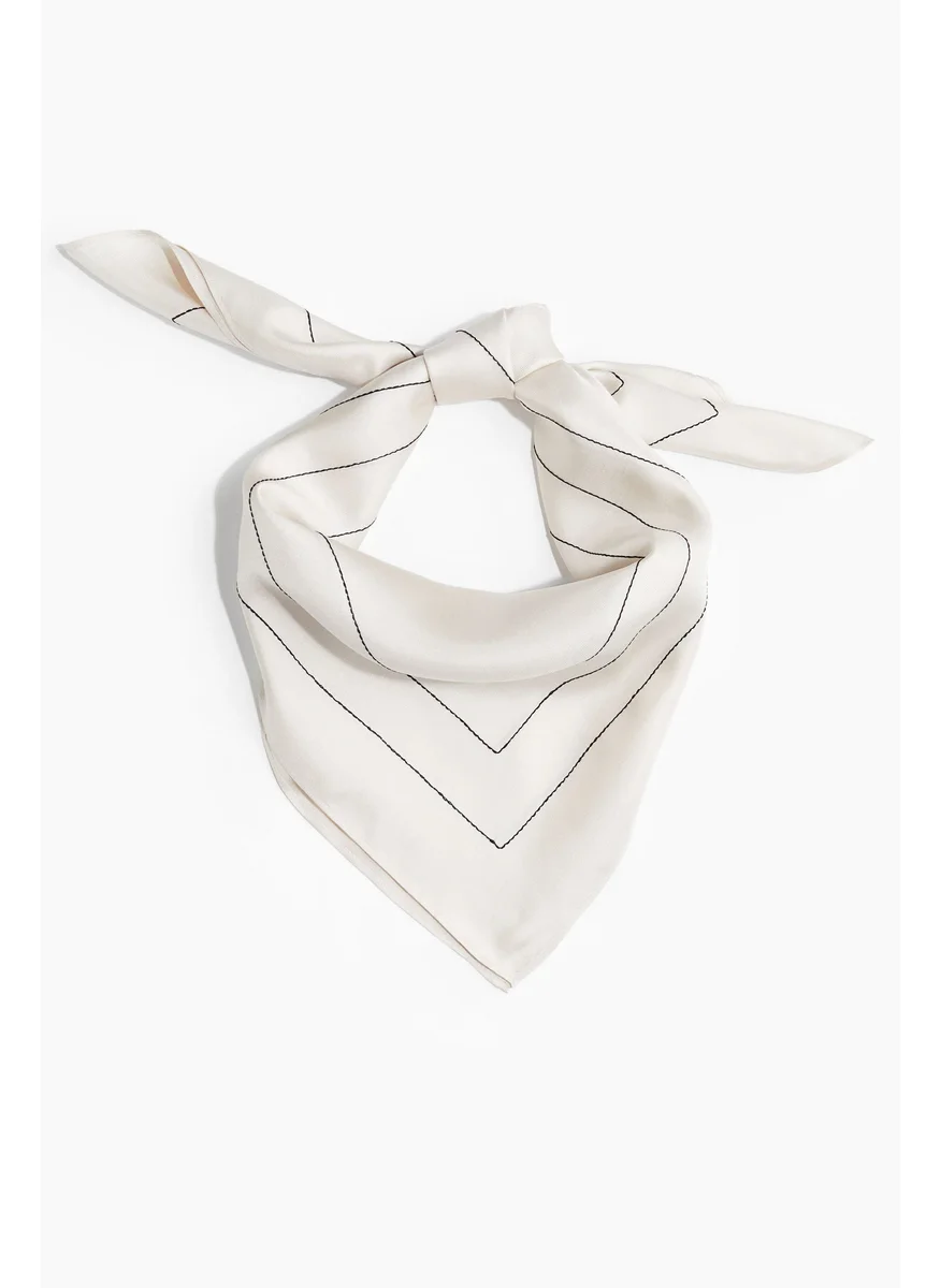 اتش اند ام Silk Scarf