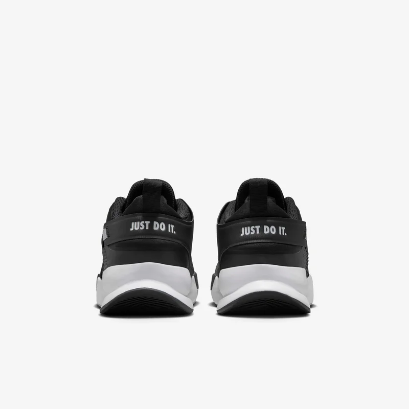 Nike Kids' Crosscourt Basketball Shoes