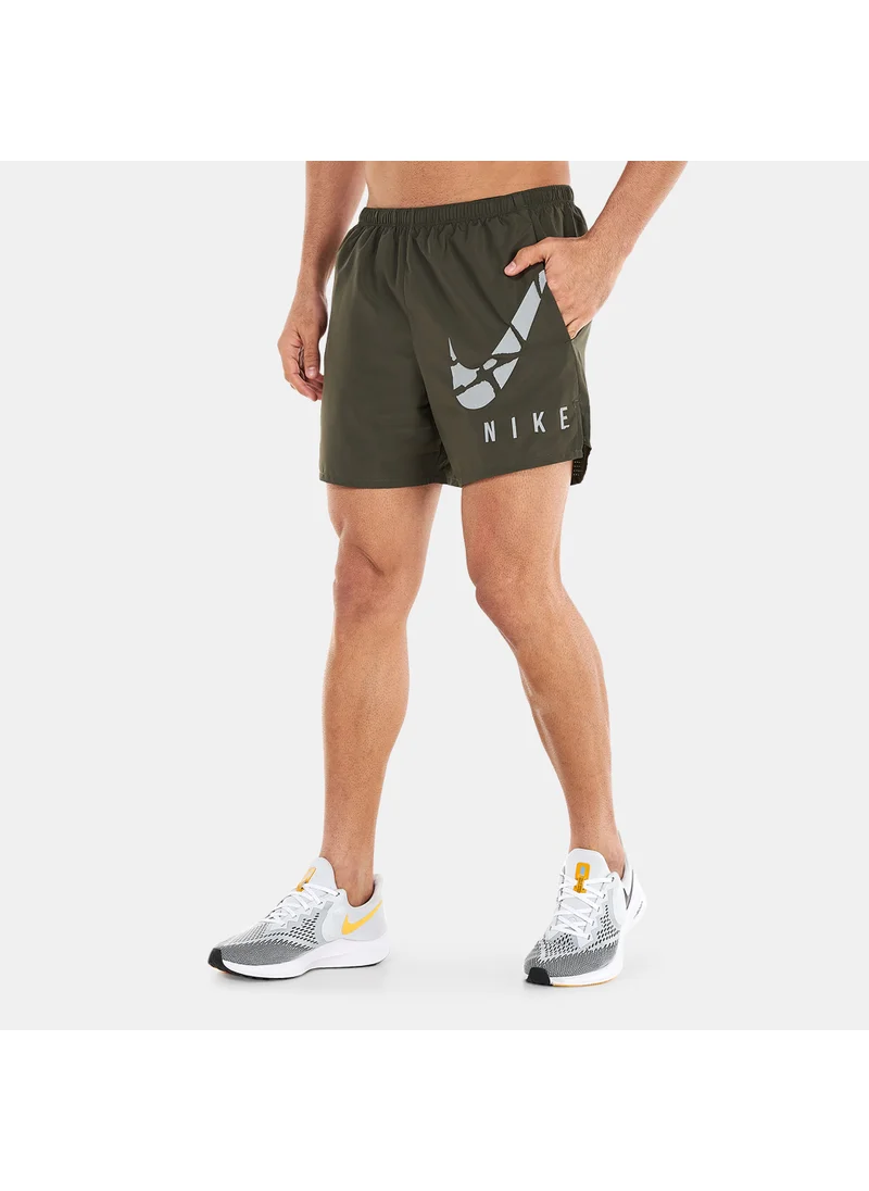 Nike Men’s 5-Inch Run Division Challenger Shorts