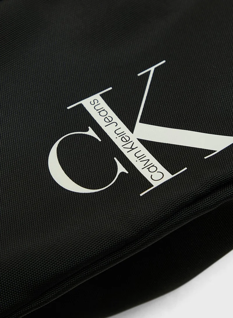 CALVIN KLEIN Utility Toiletry Bag