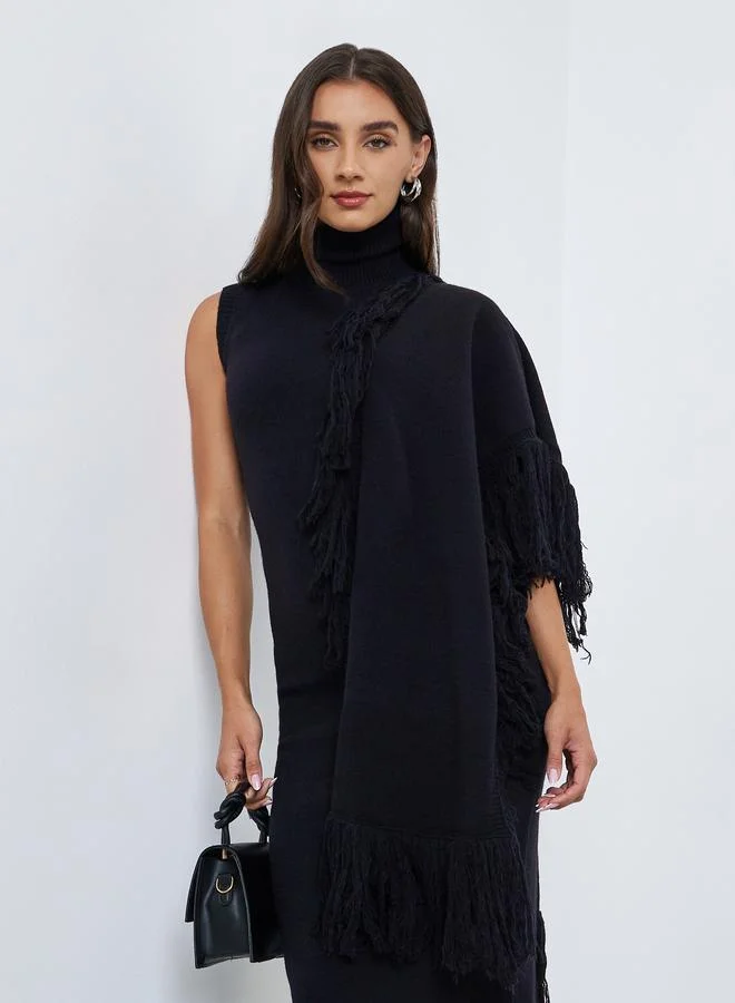Styli Black Sleeveless Midi Sweater Dress with Fringed Cape