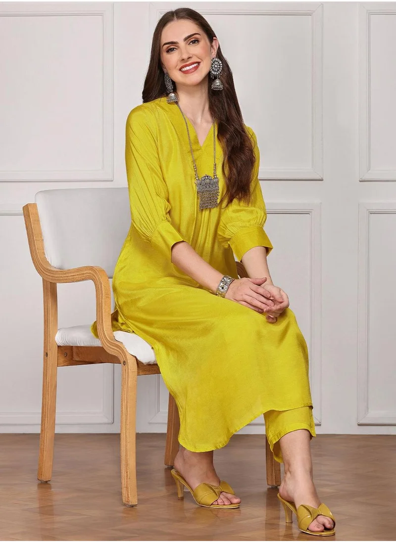 ISHIN Mustard Kurta Set Straight Fit 3/4 Sleeve Sleeve made from Viscose Shantoon featuring Self Design design and Round Neck neckline - Perfect for Ethinic!