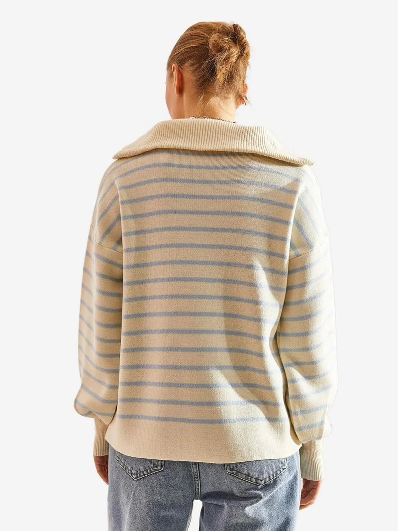 Bianco Lucci LUCCI Striped Boxy Crop Sweater with Zipper Collar