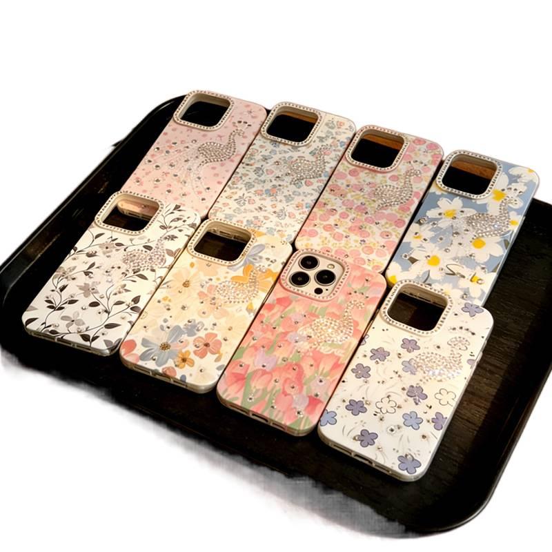 MS TPU Protective Case for iPhone 14 / 14 Plus / 14 Pro / 14 Pro Max with Shockproof and Drop Protection plus Shockproof plus Floral Pattern plus Anti-Slip Grip in Floral - Image 3
