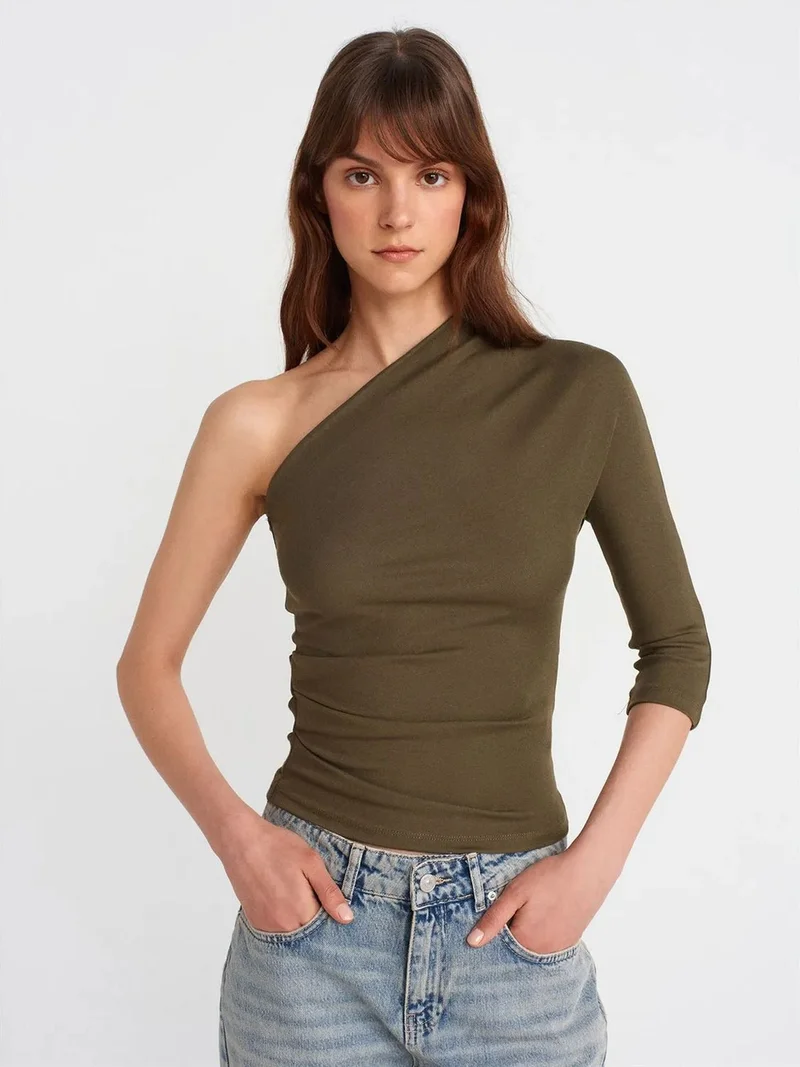 ديلفين Dilvin Off-shoulder Cut-out Slim-fit Blouse