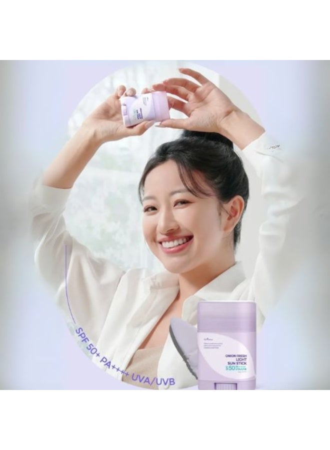 IsNtree The Secret to a Velvety Shield and Flawless Skin Isntree Onion Fresh Light Sun Stick - 22g - Image 3