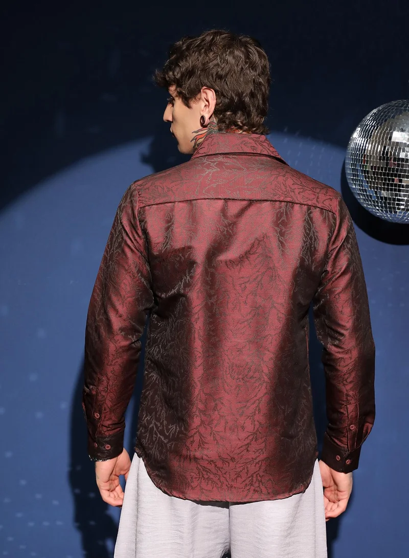 كامبوس سوترا Men's Burgundy Red Foliage-Woven Shirt For Casual Wear | Spread Collar | Long Cuffed Sleeves | Button Closure | Shirt Crafted With Comfort Fit For Everyday Wear
