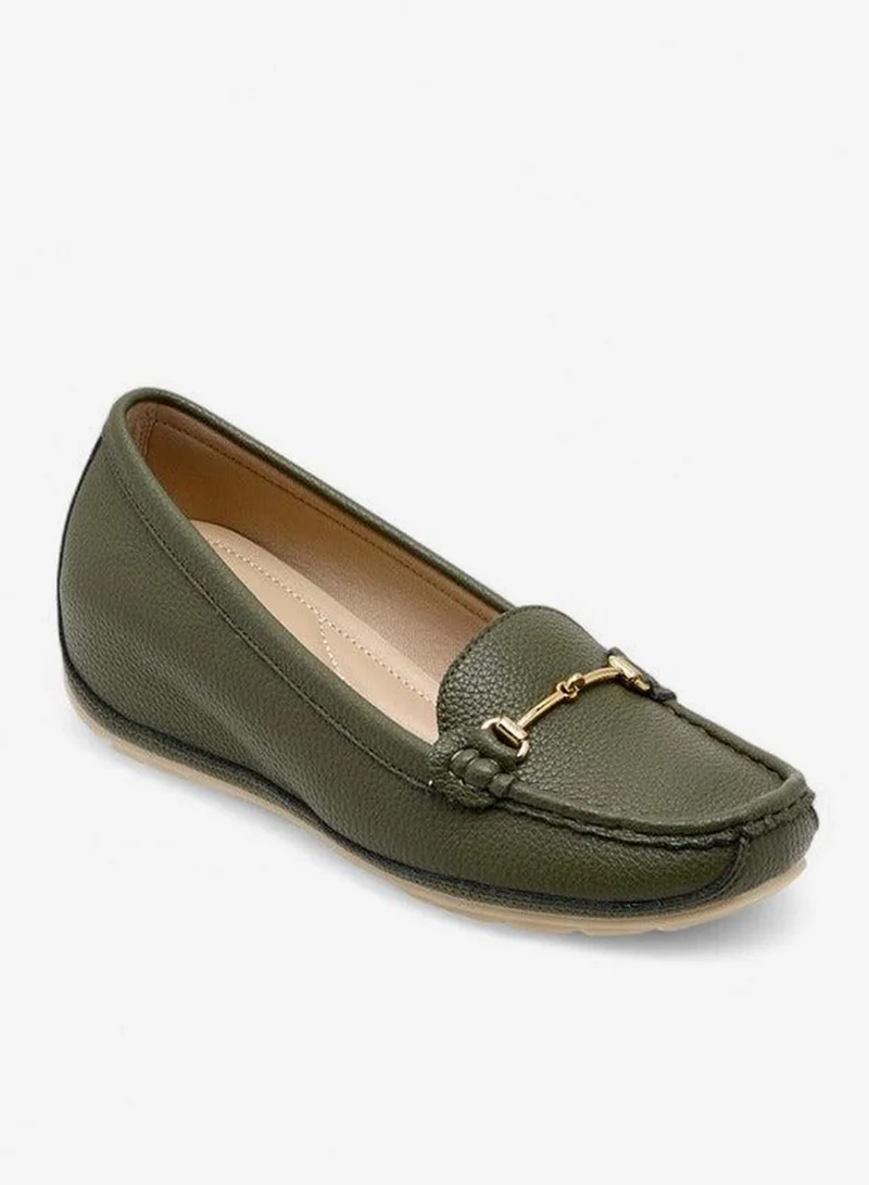 لو كونفورت حذاء لوفرز مريح بلمسة معدنية وكعب ويدج