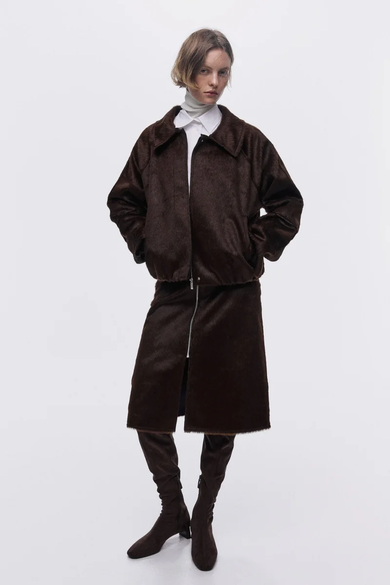 اتش اند ام جاكيت قصير بياقة